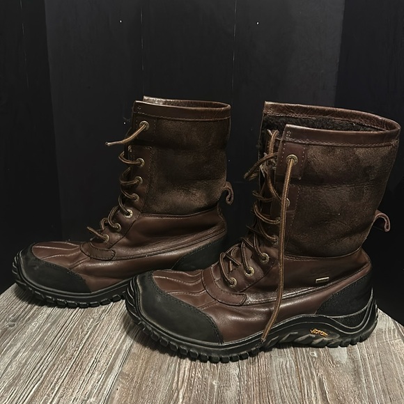 Ugg Australia leather boots size 10 - Picture 7 of 15